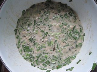 莆仙特色小吃-海蛎煎步骤3