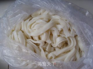 包菜牛肉丝炒粿条步骤3 包菜牛肉丝炒粿条步骤3