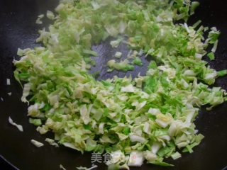 包菜牛肉丝炒粿条步骤6 包菜牛肉丝炒粿条步骤6