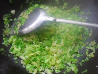 包菜牛肉丝炒粿条步骤7 包菜牛肉丝炒粿条步骤7