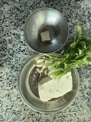 简易版油炸臭豆腐步骤1
