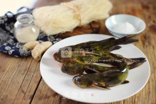 武汉特色小吃 鲜鱼糊汤粉步骤1 武汉特色小吃 鲜鱼糊汤粉步骤1