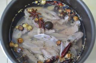 自制周黑鸭风味卤翅步骤5 自制周黑鸭风味卤翅步骤5