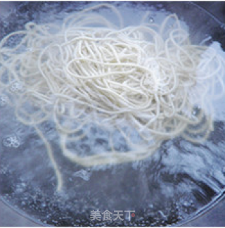 【热干面】-------记忆中武汉的味道步骤3