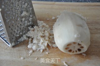 湖北传统小吃 – 100%的香酥藕圆子步骤1