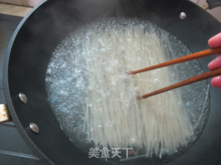 南昌炒米粉步骤4
