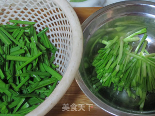 南昌特色韭菜炒酱干步骤2