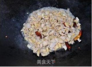 南昌人爱吃的酸豆角炒鸭肠步骤10
