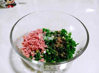 火腿葱油饼步骤2 火腿葱油饼步骤2