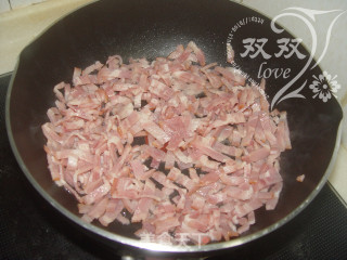 纯手工打造“养胃”饼——培根锅饼步骤1