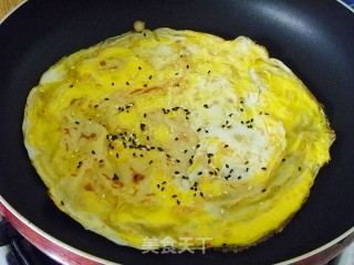 【粗粮细作系列】早餐鸡蛋饼之---杂粮鸡蛋煎饼步骤5