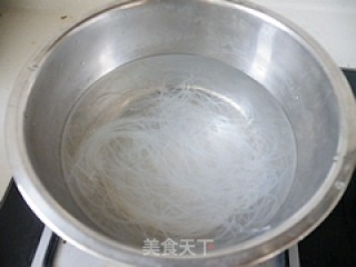 沂蒙小吃-塌煎饼步骤1 沂蒙小吃-塌煎饼步骤1