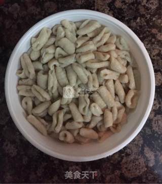炒猫耳朵（麻食）步骤8