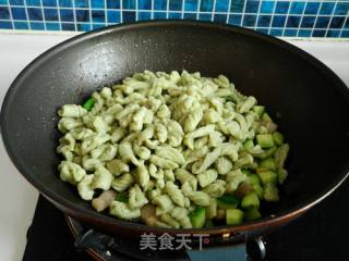 炒猫儿面步骤7