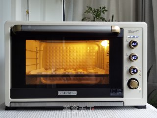酥掉渣,超级好操作的凤梨酥,酸甜软萌带拉丝步骤12 酥掉渣,超级好操作的凤梨酥,酸甜软萌带拉丝步骤12