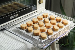 酥掉渣,超级好操作的凤梨酥,酸甜软萌带拉丝步骤14 酥掉渣,超级好操作的凤梨酥,酸甜软萌带拉丝步骤14