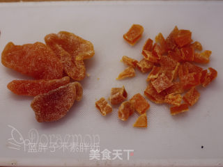 抹茶蔓越莓黄桃牛轧糖步骤2