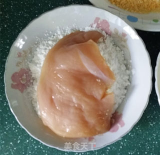 【台湾】炸香酥鸡排步骤7 【台湾】炸香酥鸡排步骤7