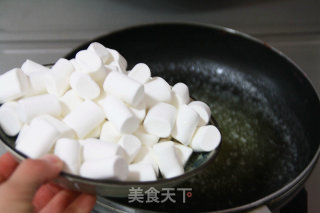 【自制牛轧糖】步骤3