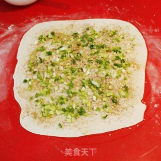 葱香四溢-----葱香手抓饼步骤2