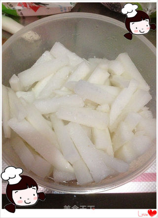 仙草阁私房菜（佐酒小菜）--甜不辣萝卜条步骤2