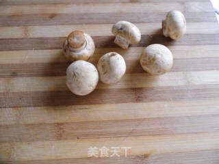 台湾名菜之一————————【 三杯蘑菇鸡翅】步骤6 台湾名菜之一————————【 三杯蘑菇鸡翅】步骤6