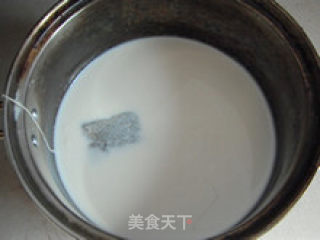 清凉解暑—仙草冻奶茶步骤3