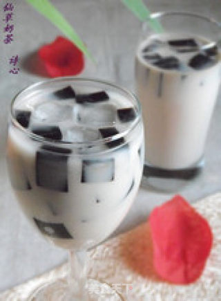 清凉解暑—仙草冻奶茶步骤10