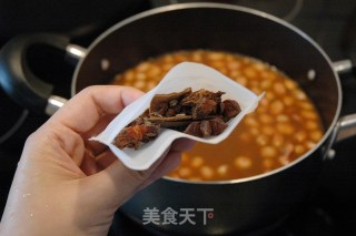 台湾风味小菜·花生卤面筋步骤4