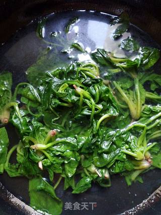 【江苏】鲜肉菠菜汤团步骤1