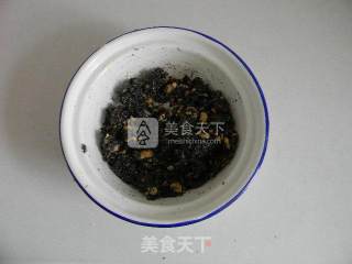 黑芝麻花生馅苏式月饼步骤7