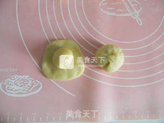 黑芝麻花生馅苏式月饼步骤10