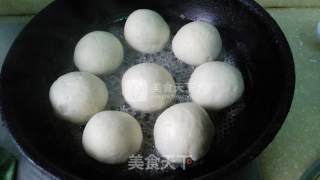 鲜肉生煎包步骤10 鲜肉生煎包步骤10