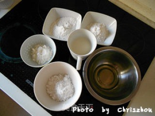 冰皮豆沙梅花糕步骤1
