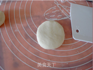 纪念老苏州的味道——葱油苏式月饼步骤12 纪念老苏州的味道——葱油苏式月饼步骤12