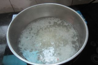 甜酒冲鸡蛋步骤2