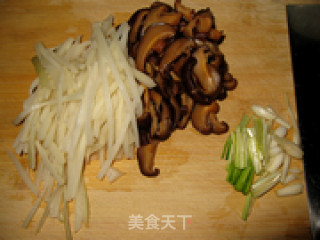 浙江小吃冬菇炒面步骤7