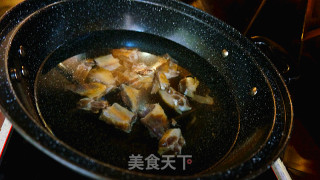 排骨米线煲步骤2