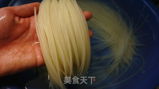 排骨米线煲步骤4
