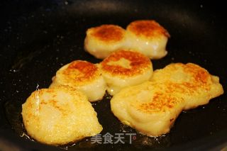 香煎糯米面黏豆包步骤7