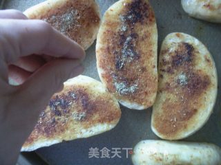 自制东北街边美食——东北烤馒头步骤5