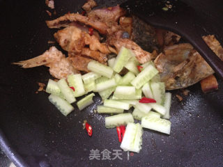 蔬炒风干鱼步骤7