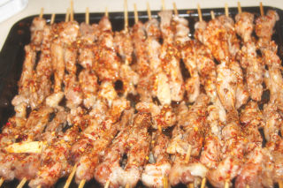 辣椒孜然羊肉串步骤7