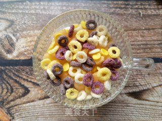 哈蜜瓜麦圈酸奶杯步骤7