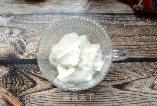 火龙果麦圈酸奶杯步骤4