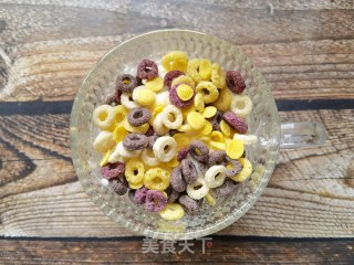 芒果麦圈酸奶杯步骤4