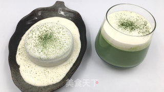 抹茶雪山奶冻，入口轻柔嫩滑，浓郁抹茶香味，清爽不腻而又美味。步骤15