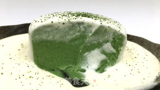 抹茶雪山奶冻，入口轻柔嫩滑，浓郁抹茶香味，清爽不腻而又美味。步骤17