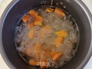 桂花木瓜银耳汤步骤8