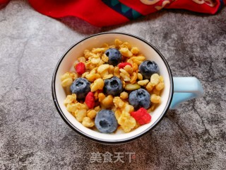 蓝莓麦片酸奶杯步骤8